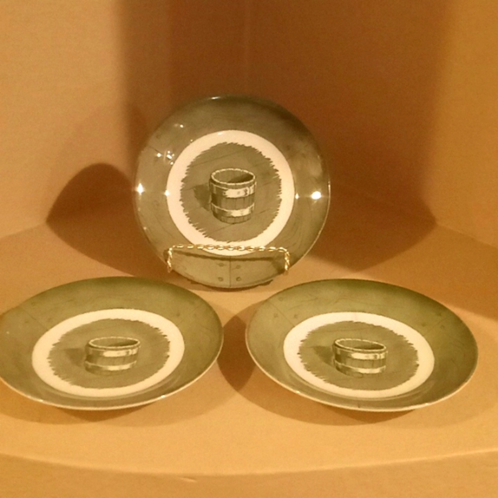 Vintage-Colonial Homestead by Royal 3 Saucer Bundle